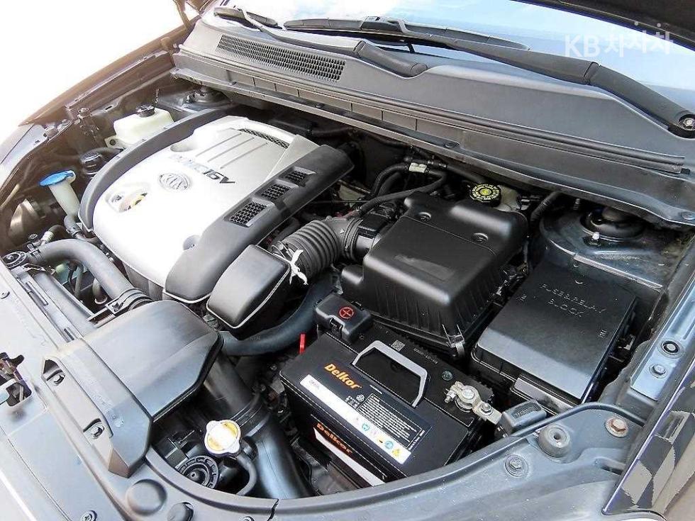 Kia Carens — miniaturë 19