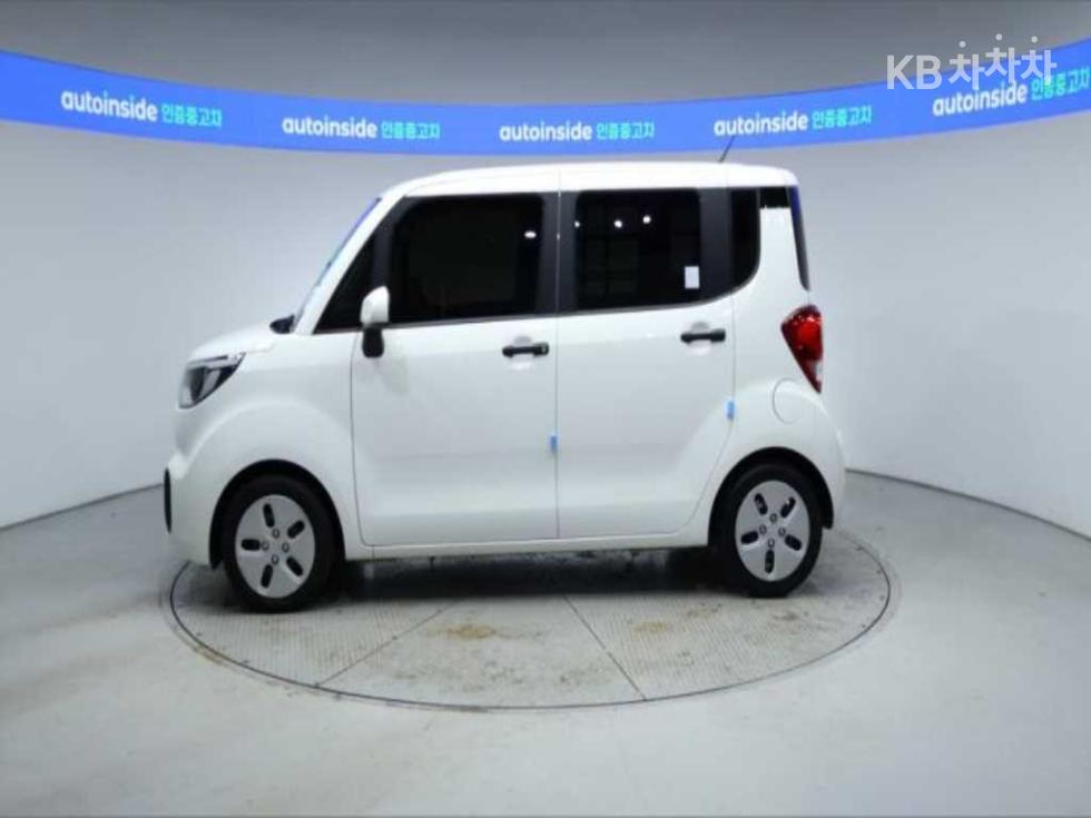 2022 - kia ray