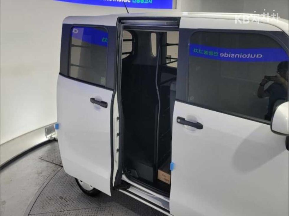 2022 - kia ray