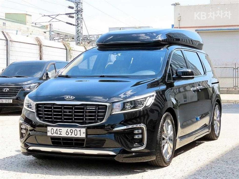 2019 - kia carnival
