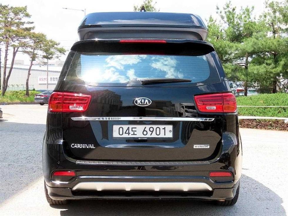 2019 - kia carnival