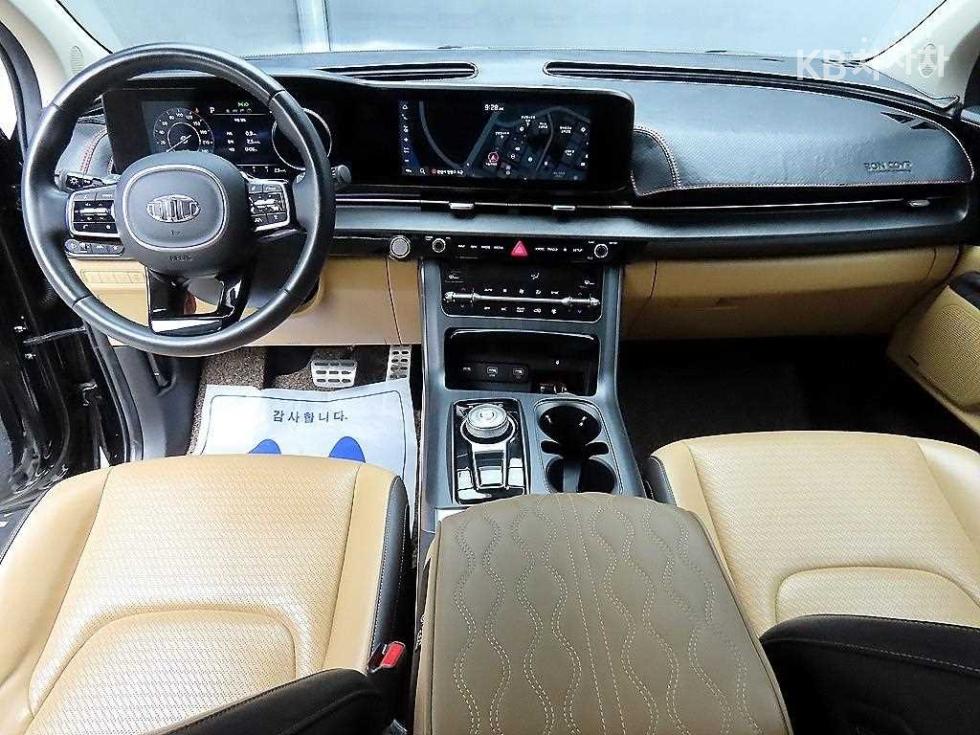2021 - kia carnival