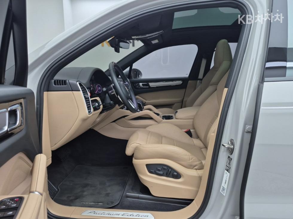 Porsche Cayenne — miniaturë 11