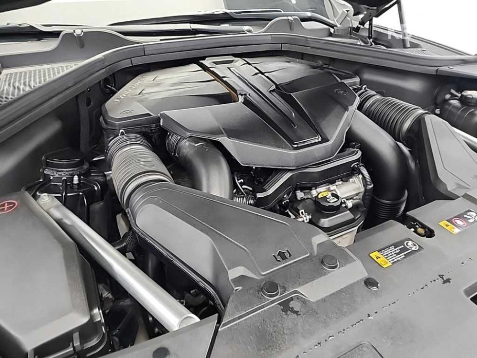 2023 Genesis GV80 photo