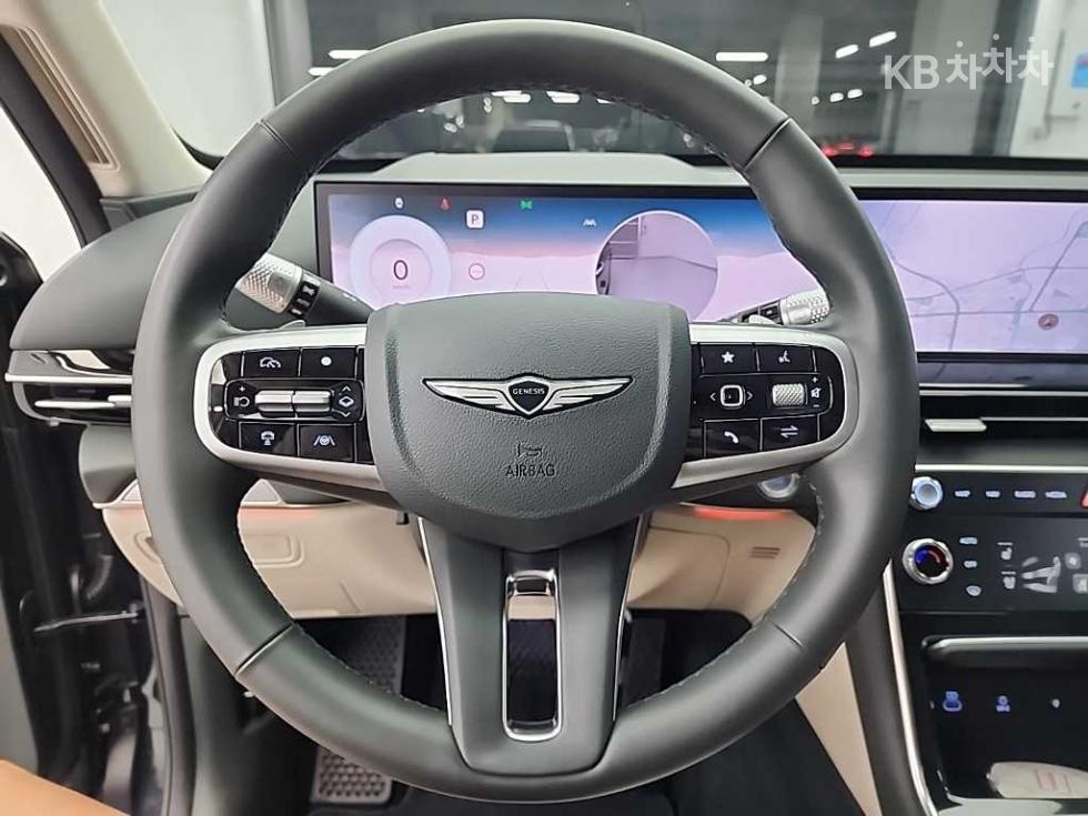 2023 Genesis GV80 photo