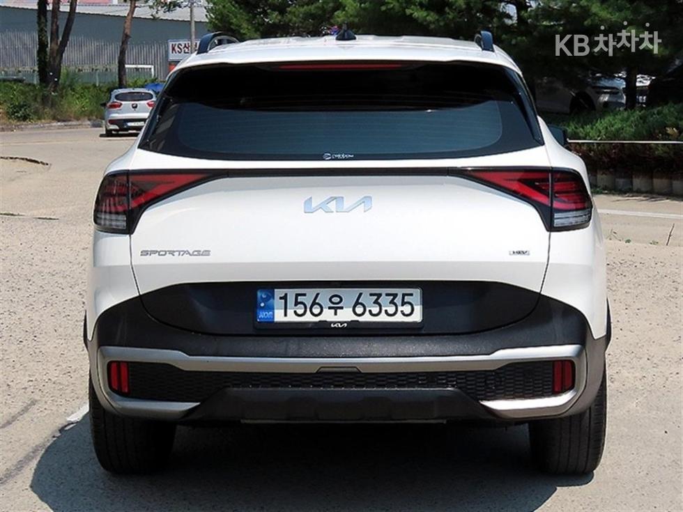 2023 - kia sportage