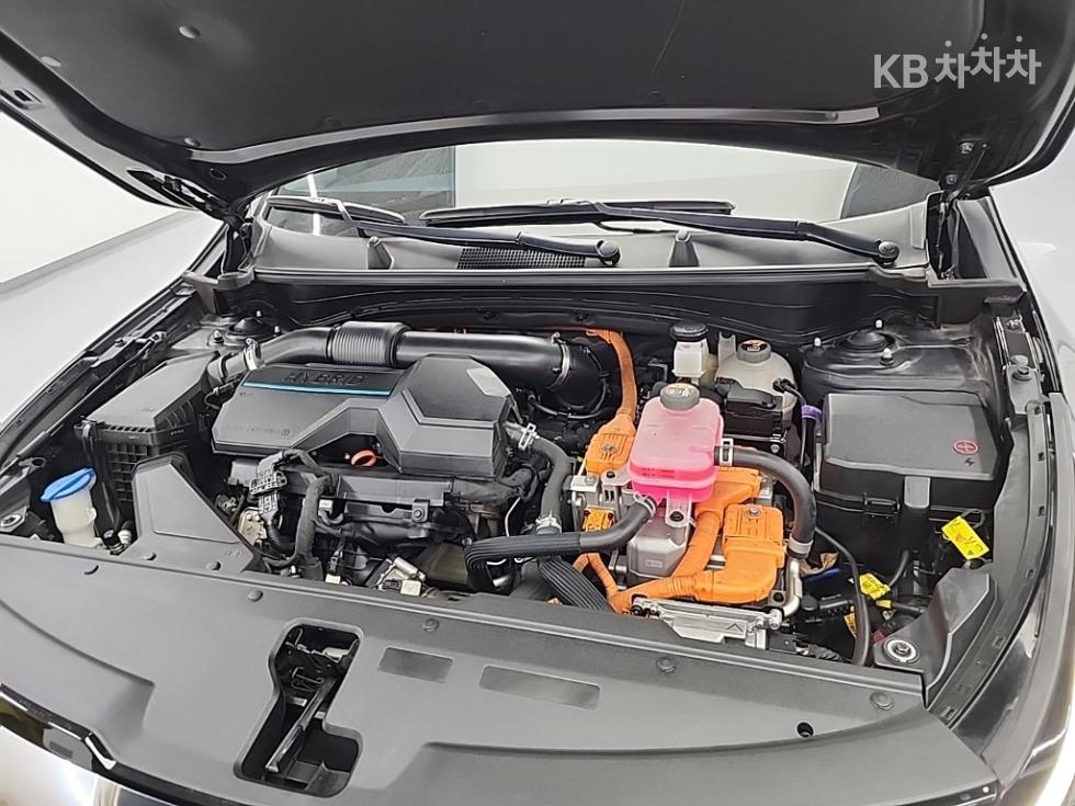 2022 - kia sportage