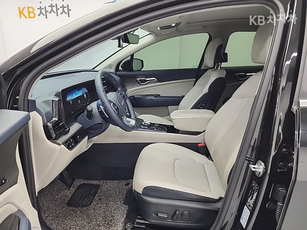 2022 - kia sportage