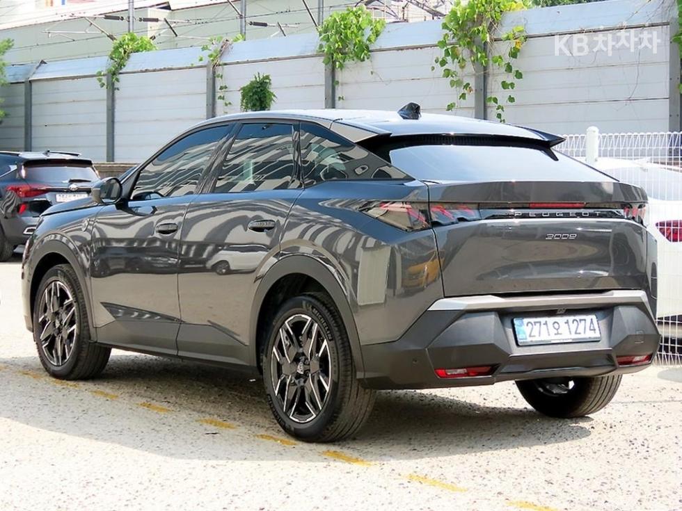 2025 - peugeot 3008