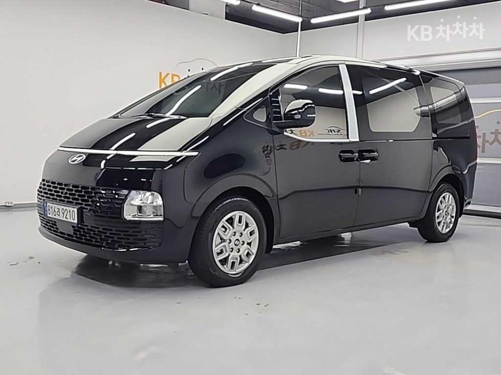 2025 hyundai staria