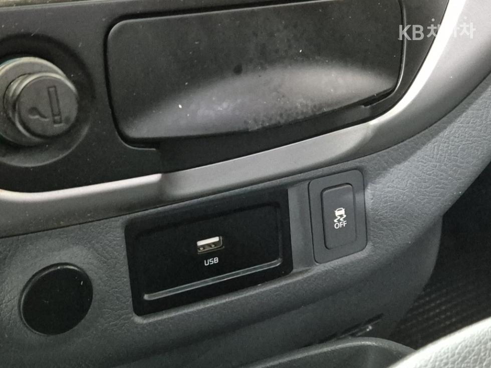 2022 - kia bongo iii