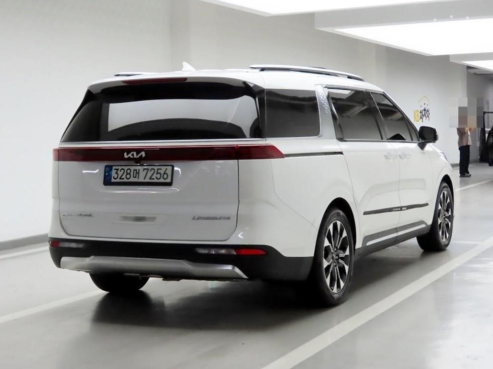 2021 - kia carnival