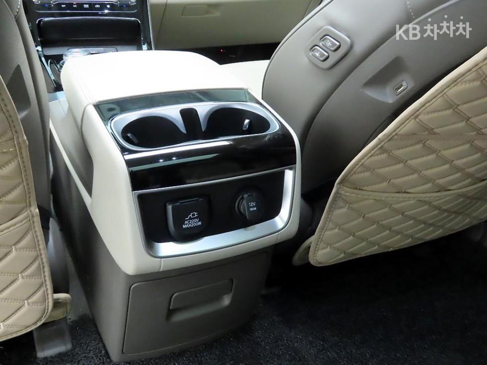 2021 - kia carnival