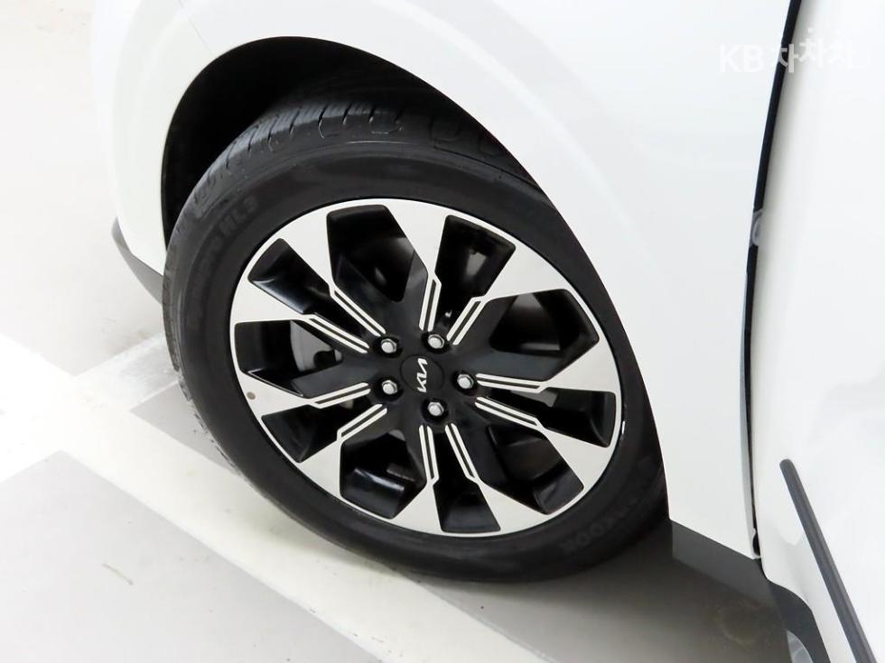 2021 - kia carnival