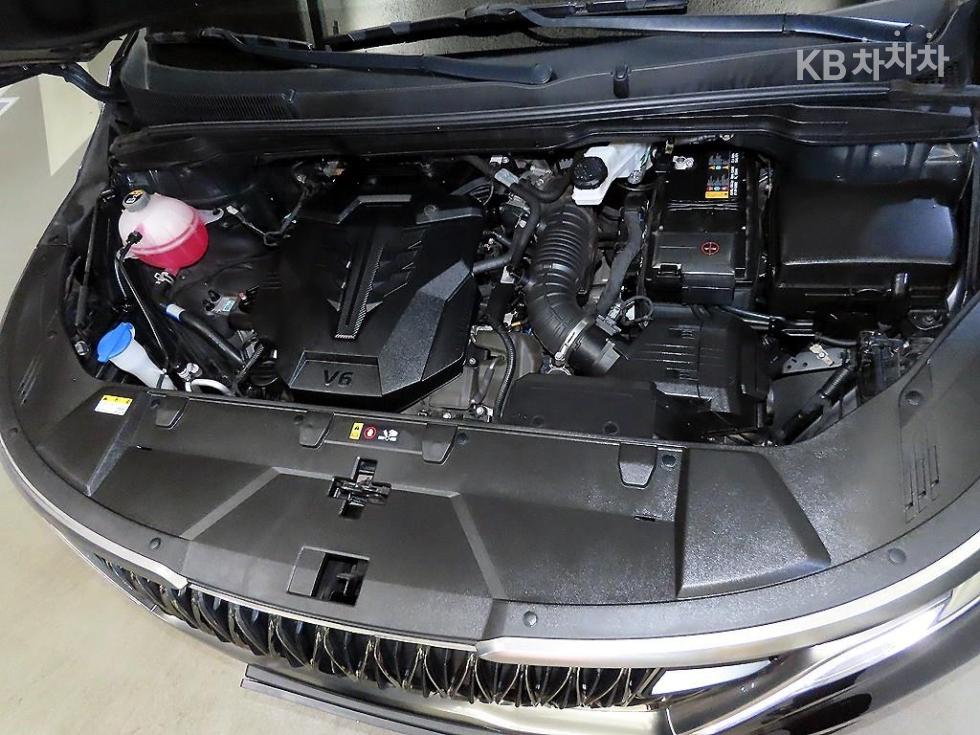 2023 - kia carnival