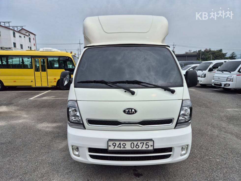 2020 - kia bongo iii