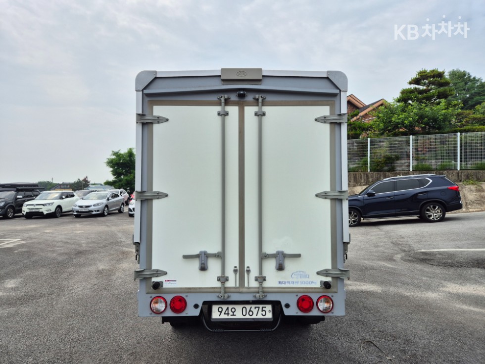 2020 - kia bongo iii