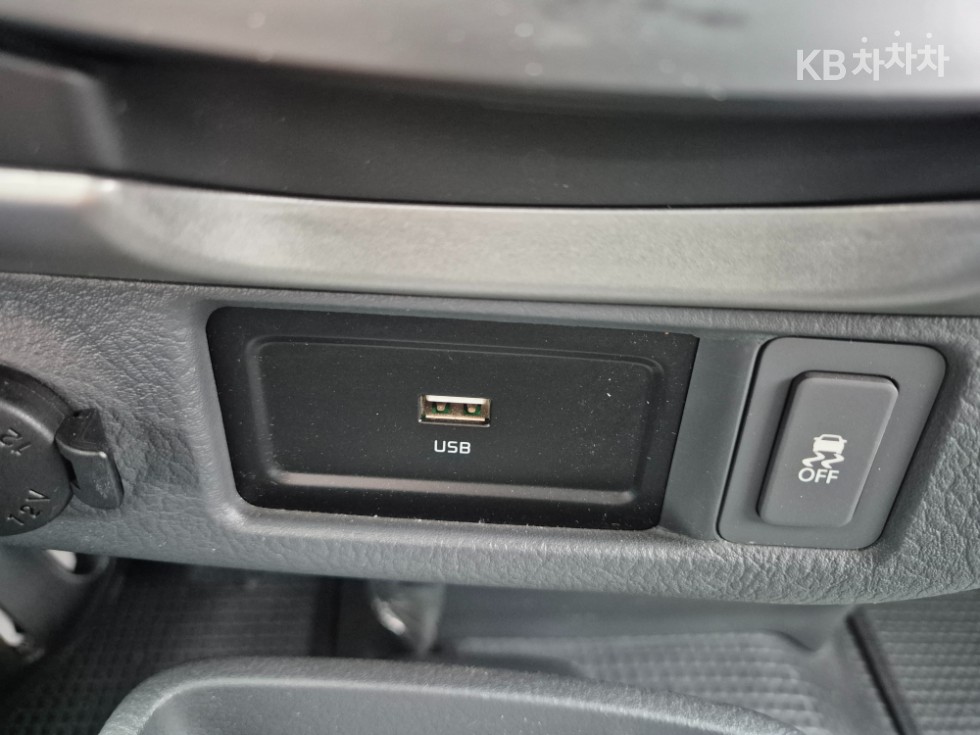 2020 - kia bongo iii