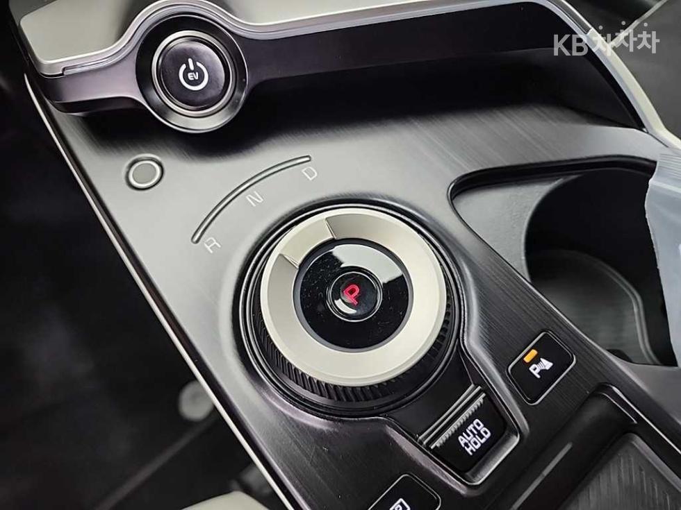 2025 - kia ev6