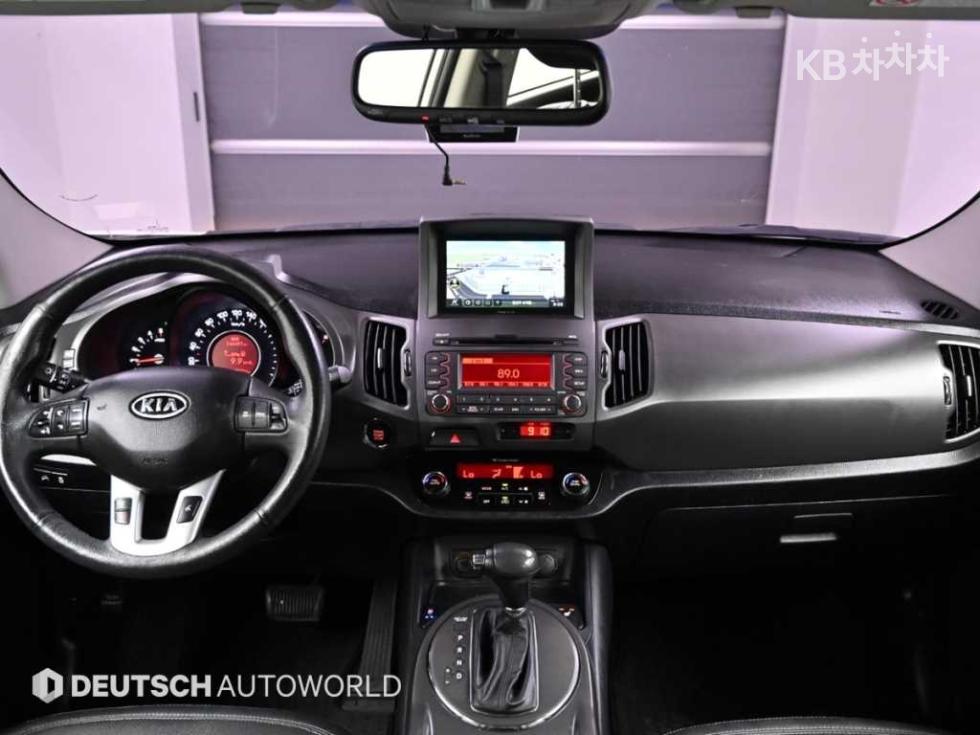 2012 - kia sportage
