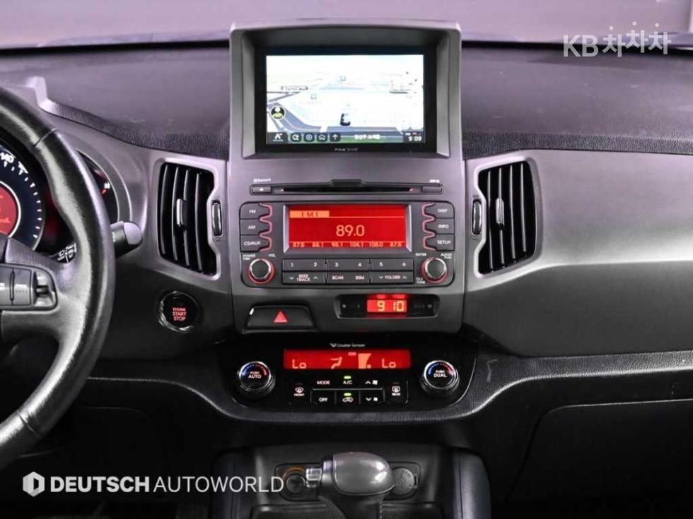 2012 - kia sportage