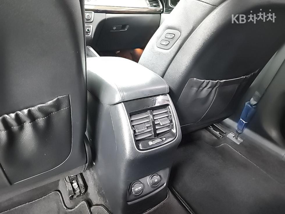 2018 - kia k7