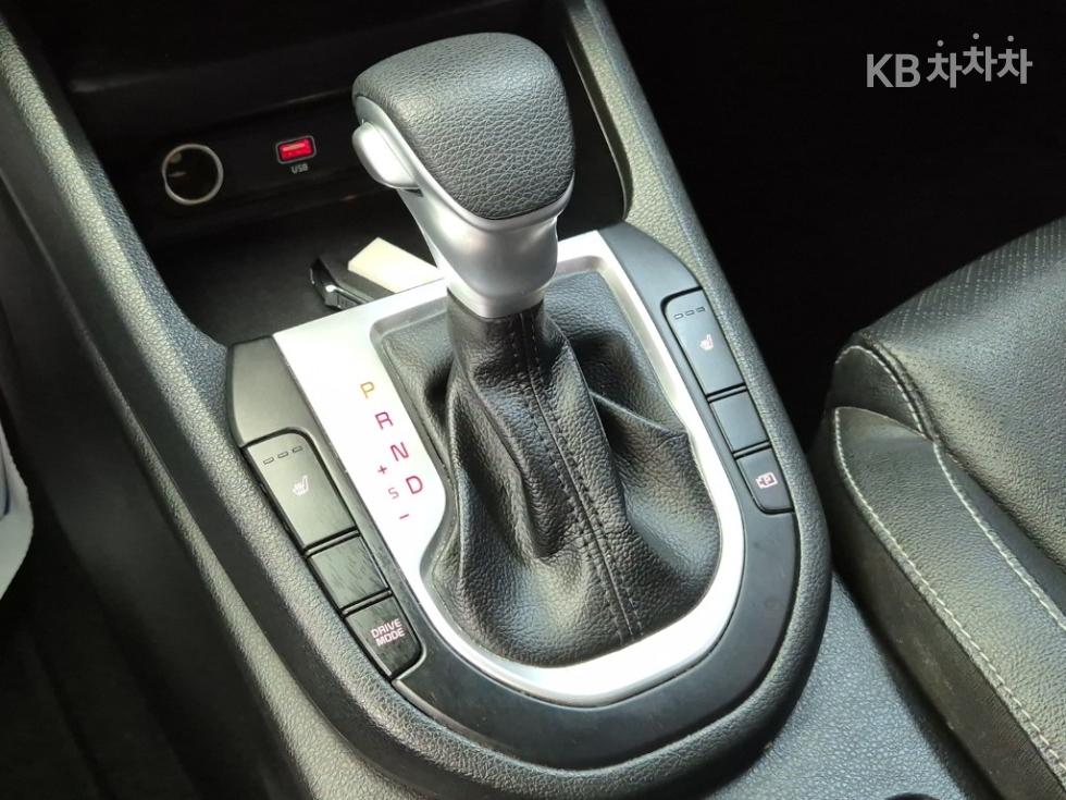 2022 - kia k3