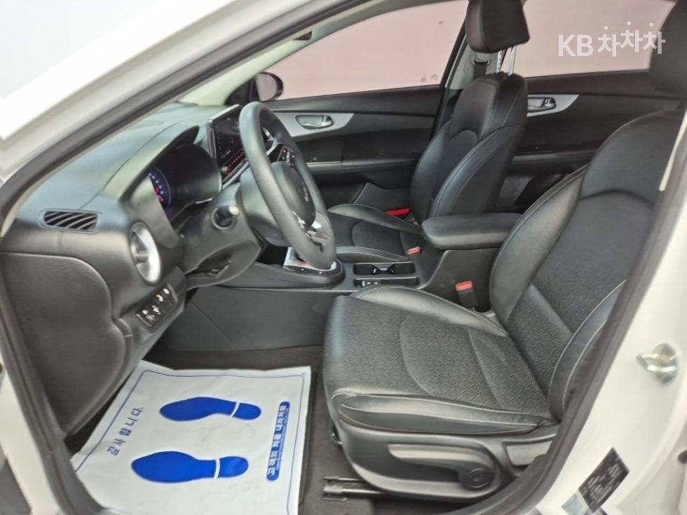2022 - kia k3