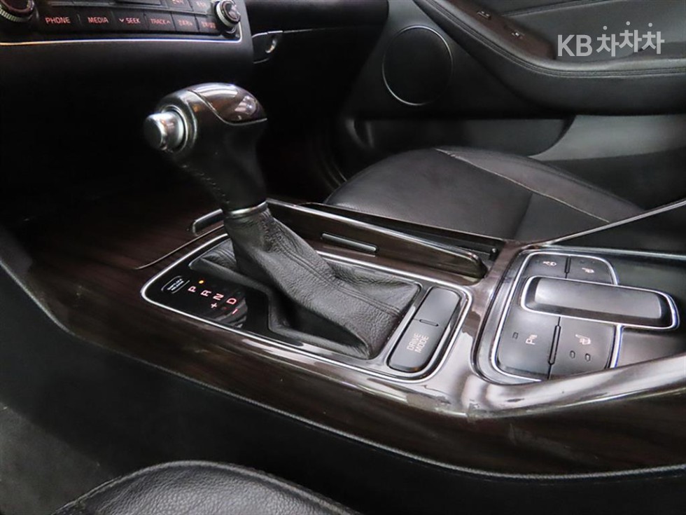 2015 - kia k7