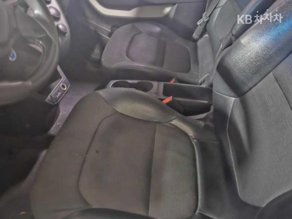 2013 - kia ray-ban