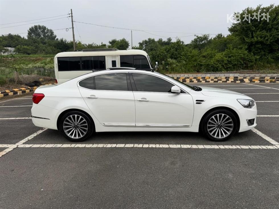 2016 - kia k7