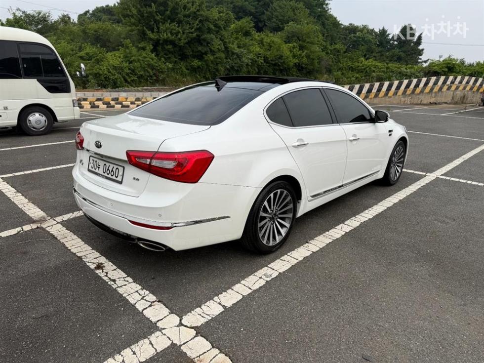 2016 - kia k7