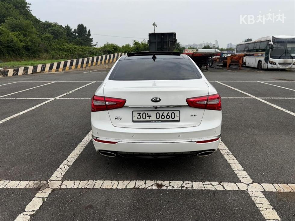 2016 - kia k7