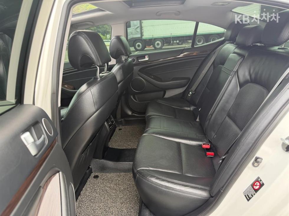 2016 - kia k7