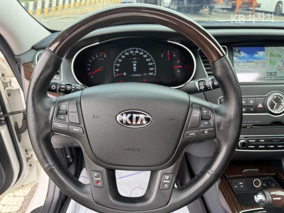 2016 - kia k7