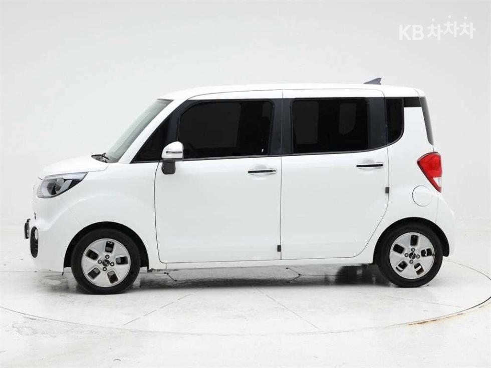 2022 - kia ray