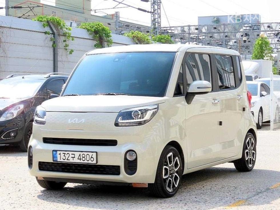 2022 - kia ray