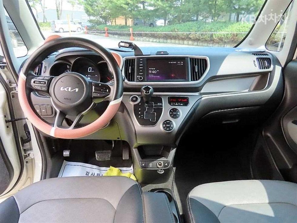 2022 - kia ray