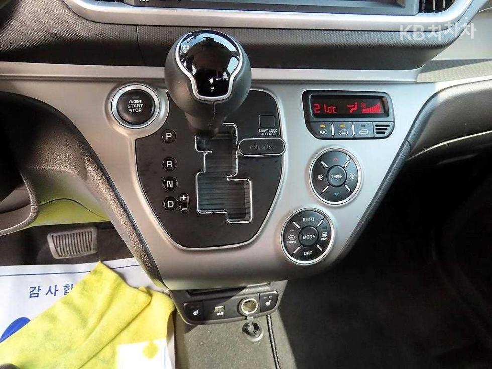 2022 - kia ray