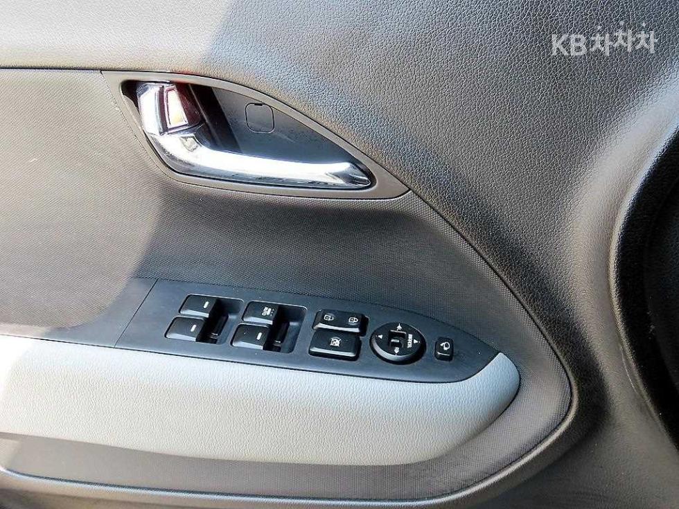 2022 - kia ray