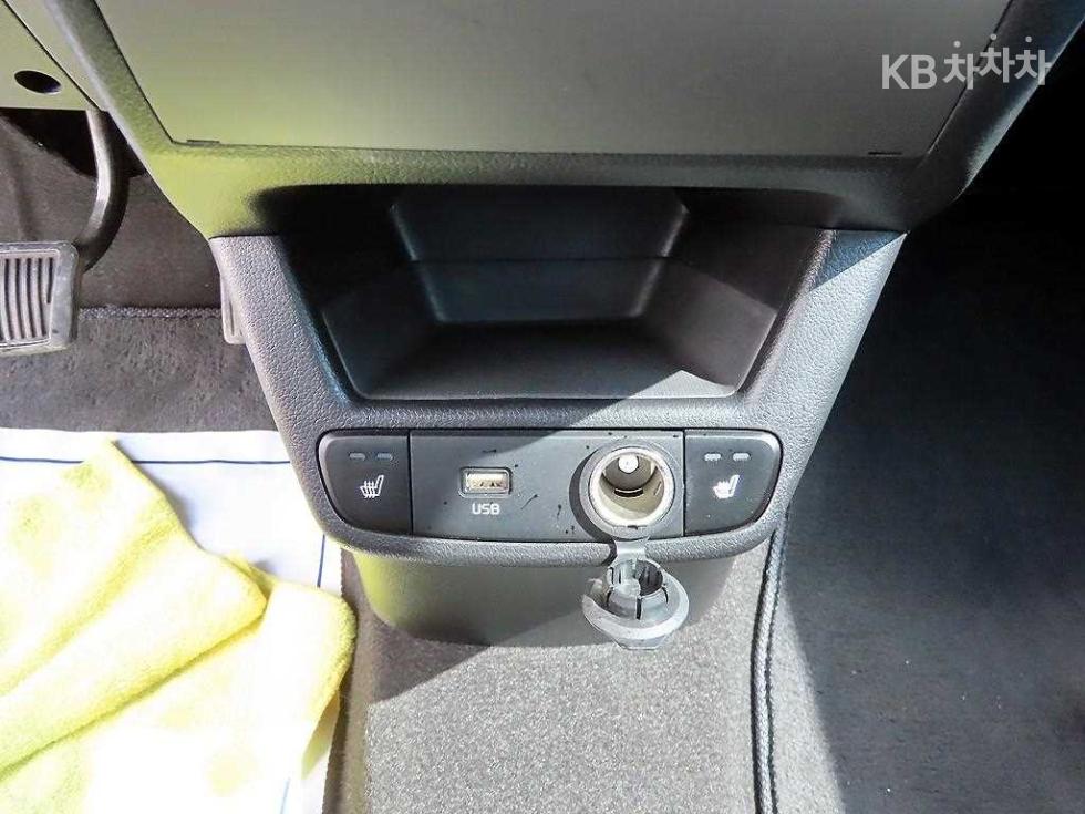 2022 - kia ray