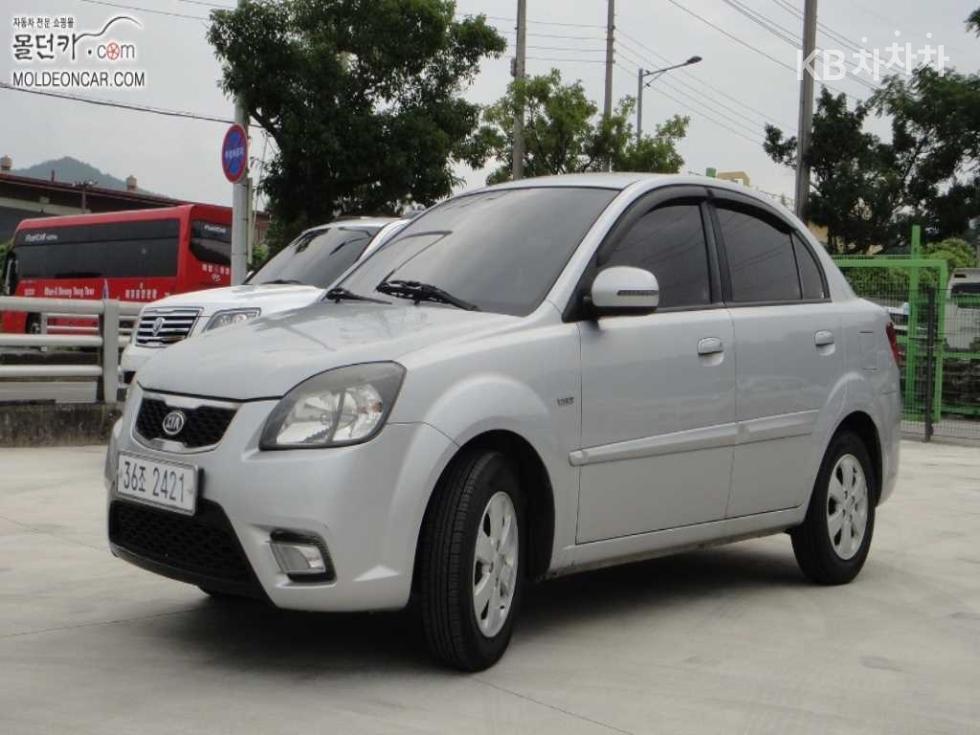 2010 - kia pride