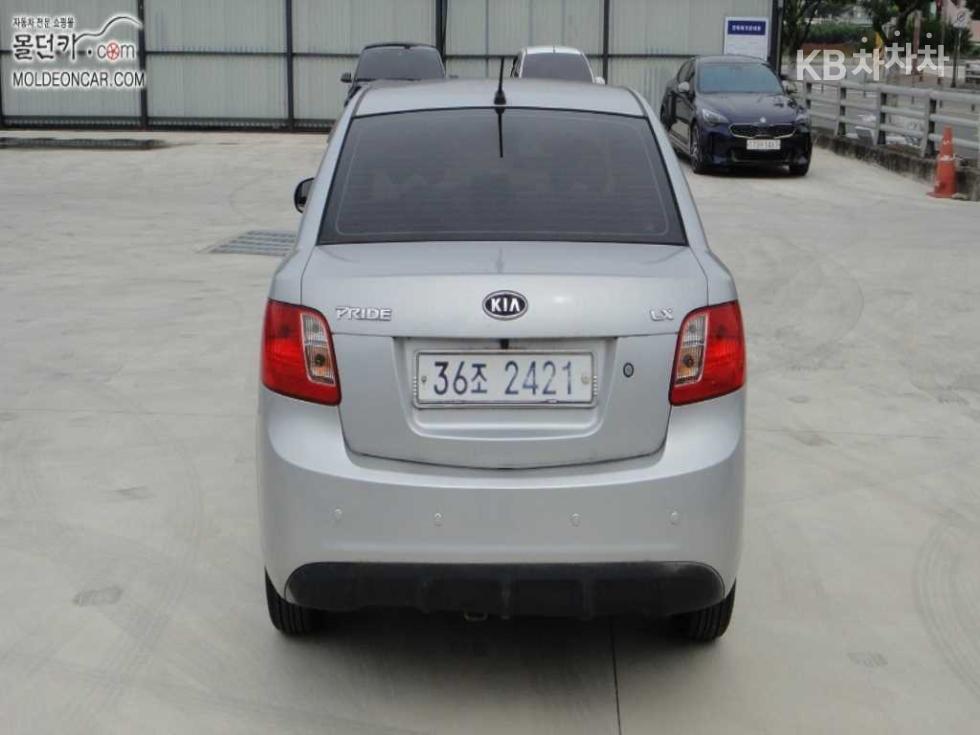 2010 - kia pride