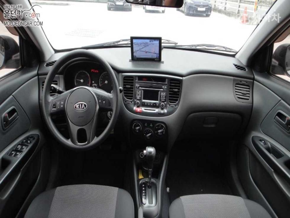 2010 - kia pride