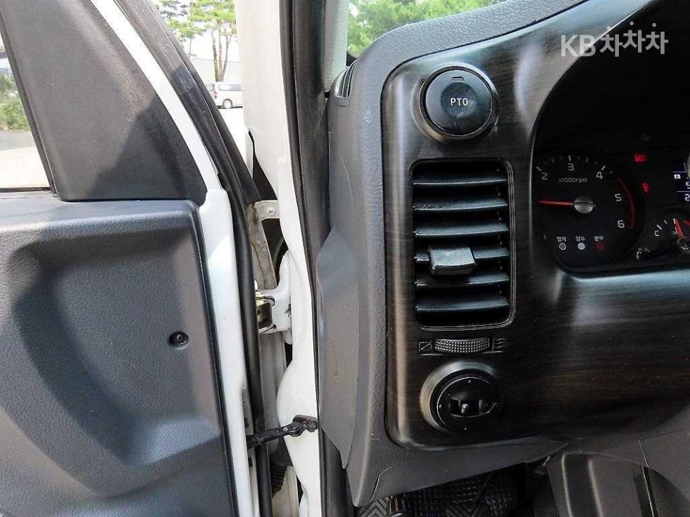 2019 - kia bongo iii
