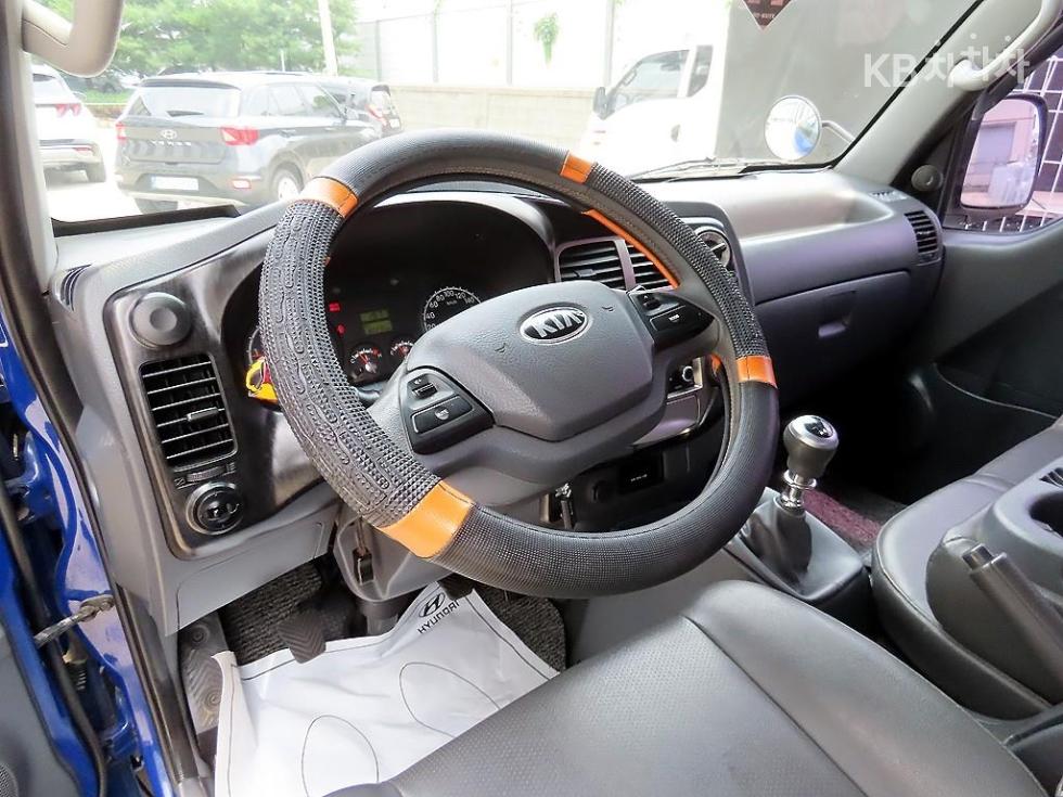2013 - kia bongo iii