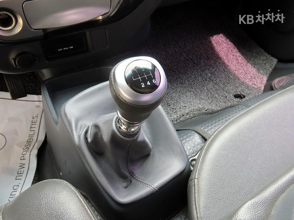 2013 - kia bongo iii
