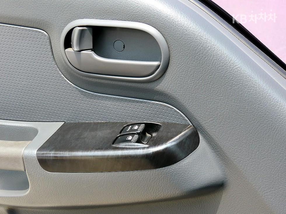 2013 - kia bongo iii