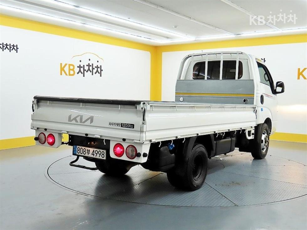 2023 - kia bongo iii