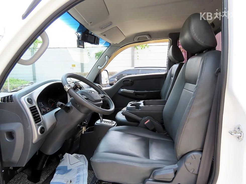 2017 - kia bongo iii